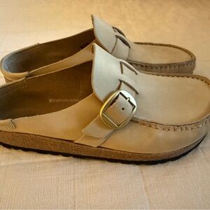 Birkenstock “Buckley” clogs